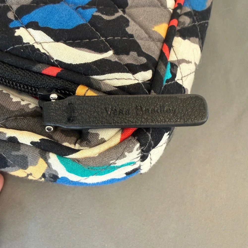 Vera Bradley Painted Feathers Quilted Cotton Crossbody Bag Organizer‎ Wallet